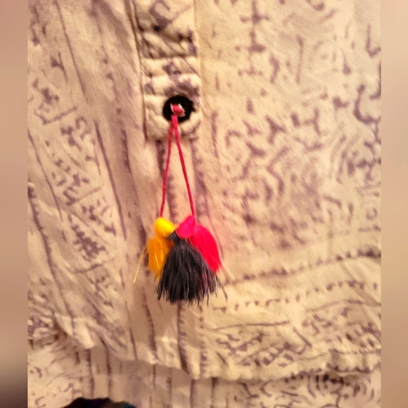 4/$20 Bombay Paisley Boho Button Down Breezy East-Indian-Inspired Top, Tassel, S - Picture 13 of 13